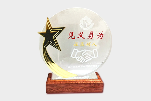 點(diǎn)贊丨“逆行”真英雄，救火顯擔(dān)當(dāng)！